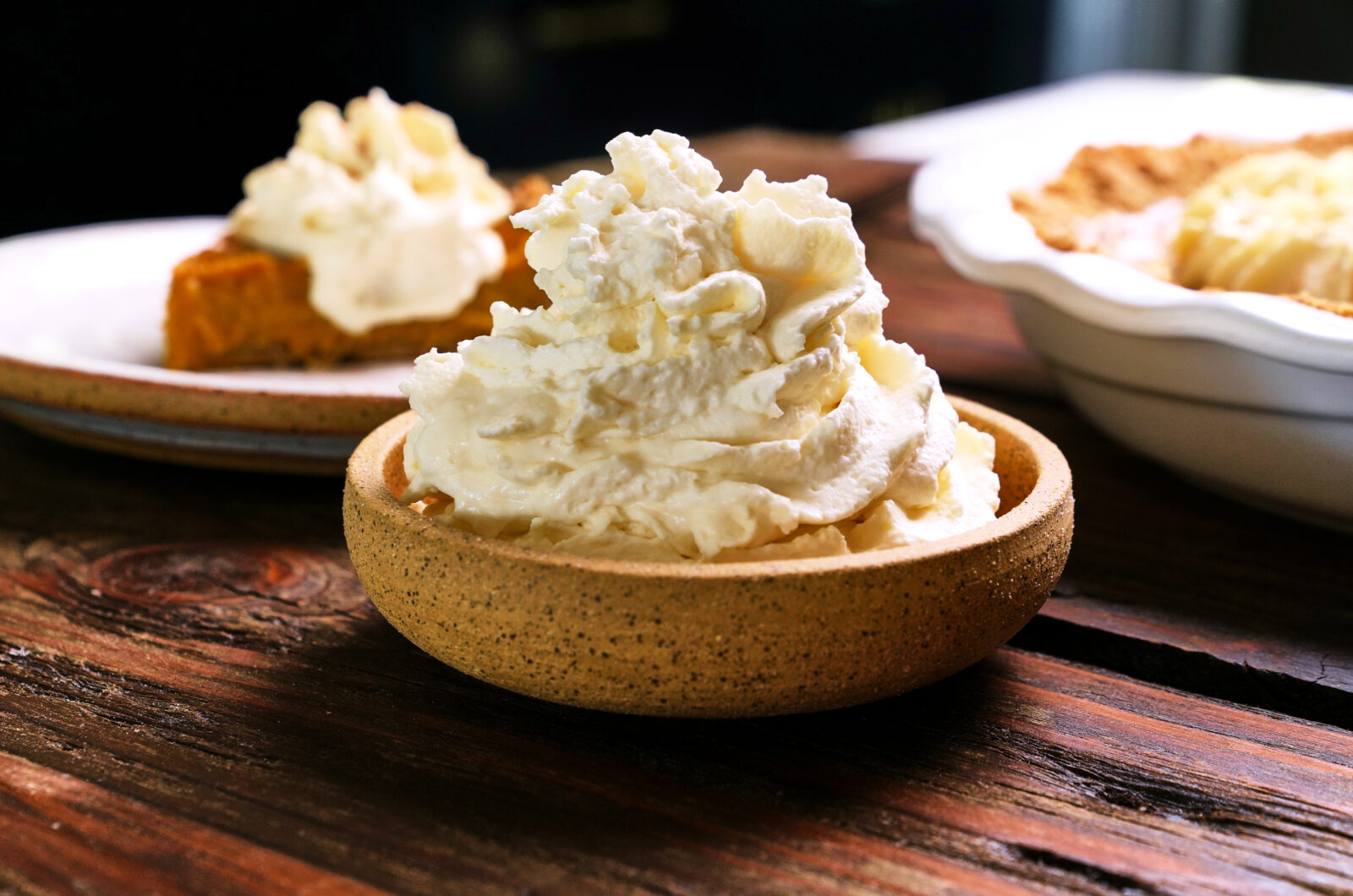 Vanilla Chantilly Cream (Whipped Cream)