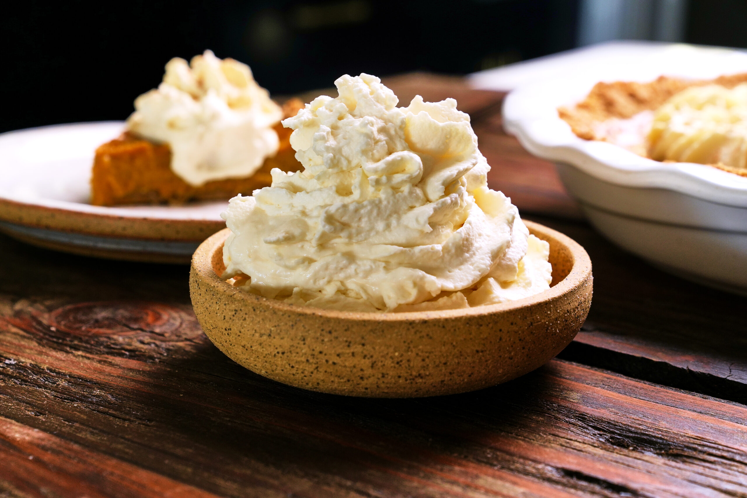 Vanilla Chantilly Cream (Whipped Cream)